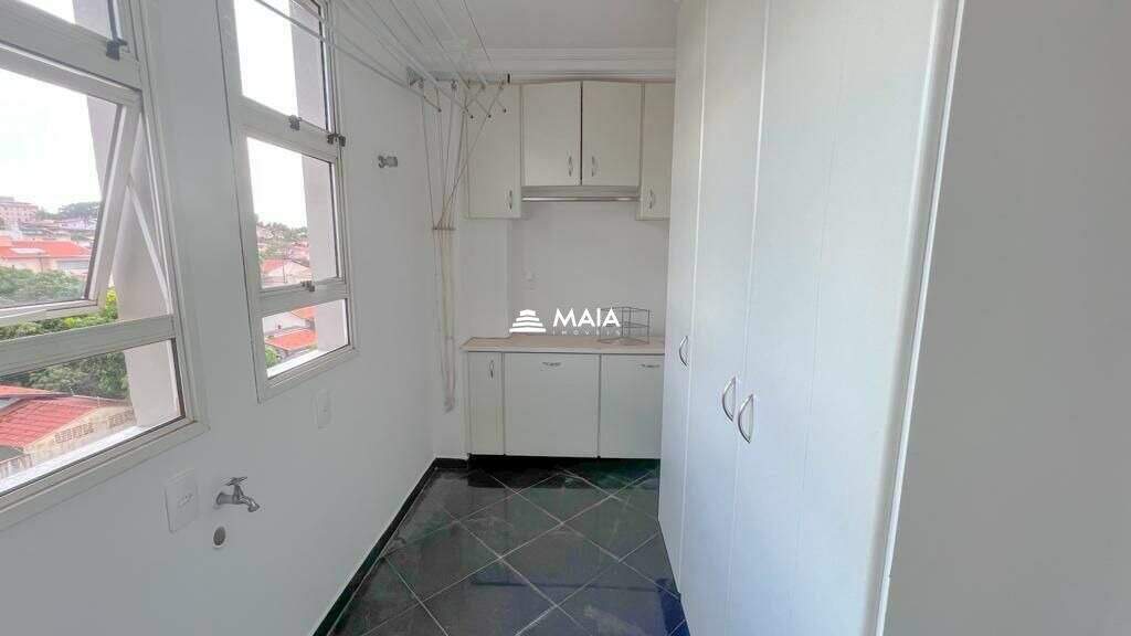 Apartamento à venda no Mercês: 