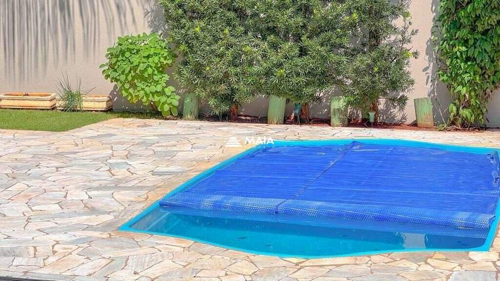 Apartamento à venda no Mercês: 