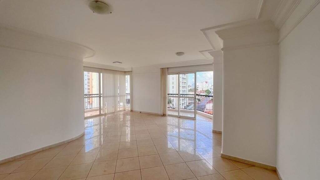 Apartamento à venda no Mercês: 