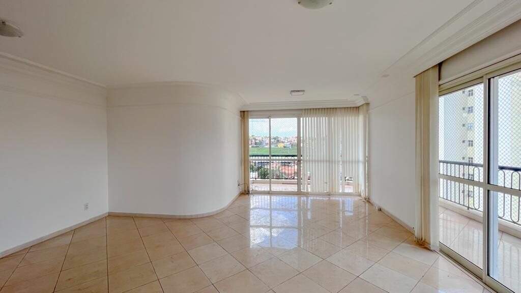 Apartamento à venda no Mercês: 