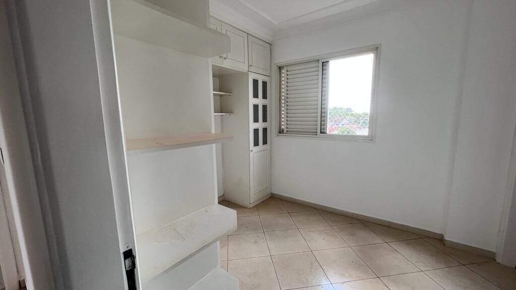 Apartamento à venda no Mercês: 