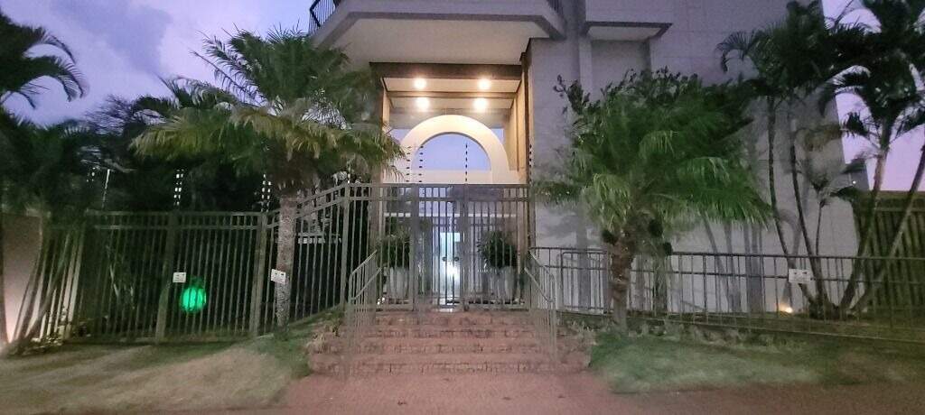 Apartamento à venda no Mercês: 