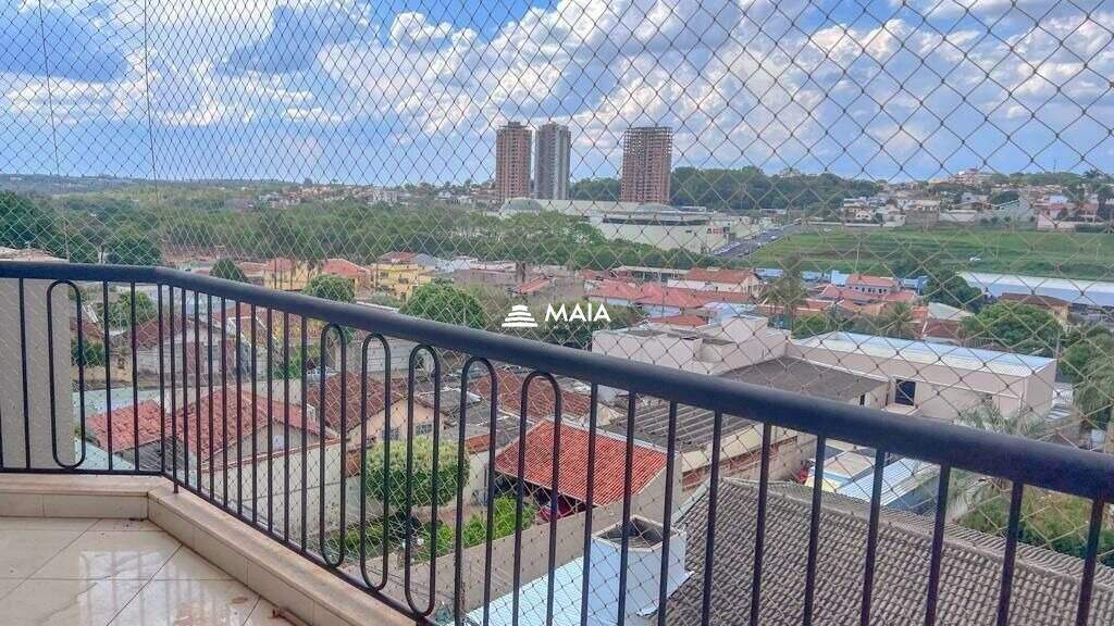 Apartamento à venda no Mercês: 