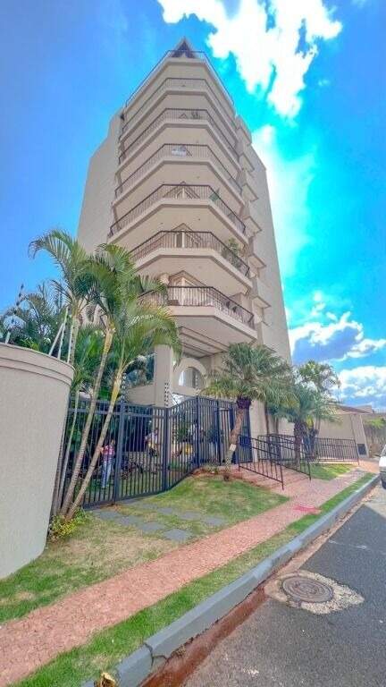 Apartamento à venda no Mercês: 