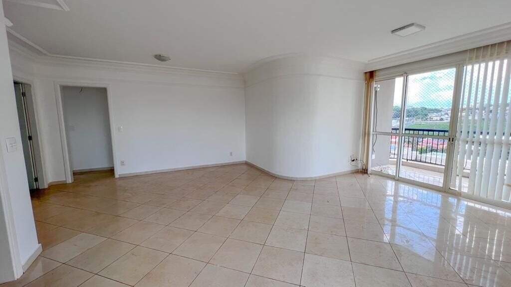 Apartamento à venda no Mercês: 