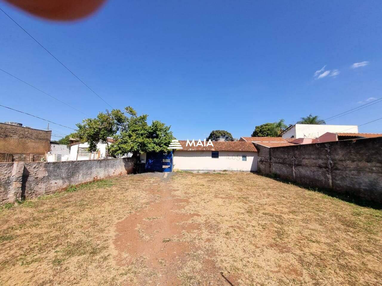 Terreno/Área à venda no Parque das Américas: 