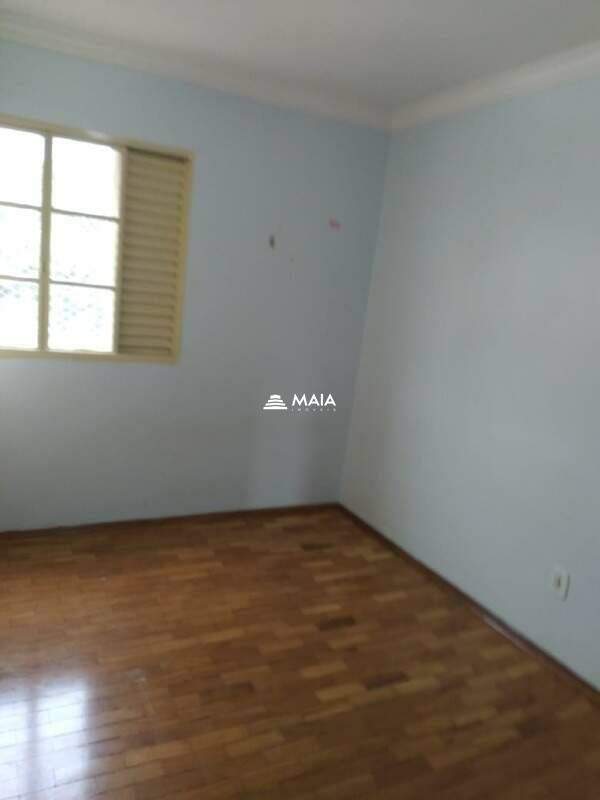 Apartamento à venda no Mercês: 