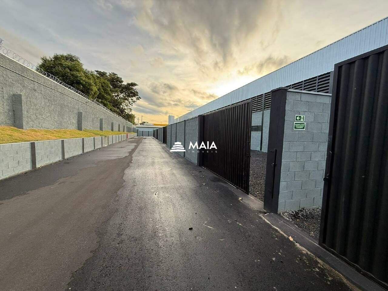 Galpão para aluguel no BR-262: 