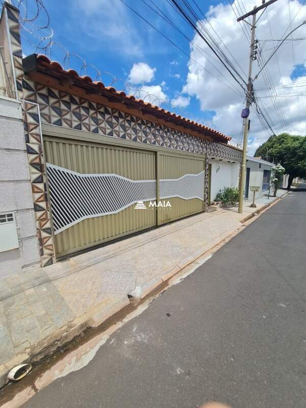 Casa à venda no Grande Horizonte: 