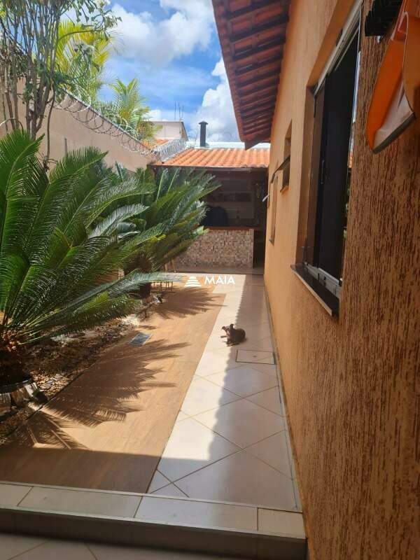 Casa à venda no Grande Horizonte: 