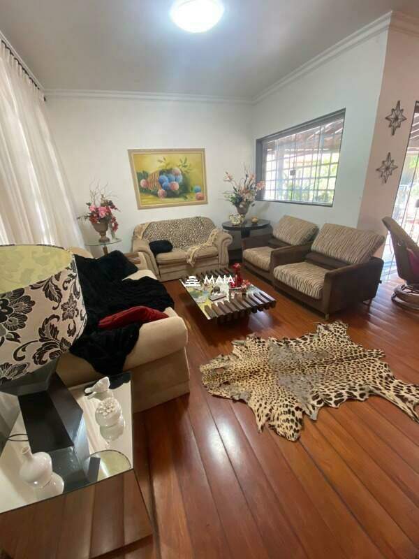 Casa à venda no Vila Olímpica: 