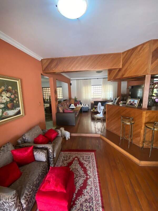 Casa à venda no Vila Olímpica: 