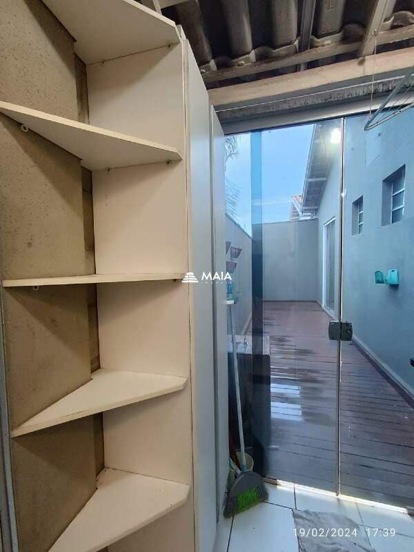 Casa de Condomínio à venda no Village Mercês: 