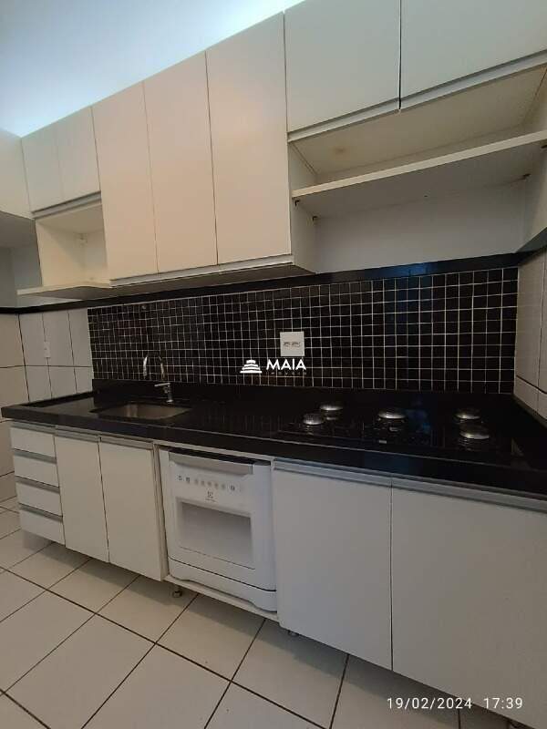 Casa de Condomínio à venda no Village Mercês: 