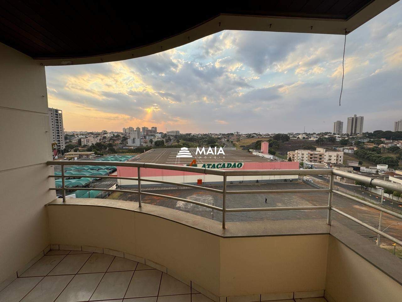 Apartamento à venda no Santa Maria: 