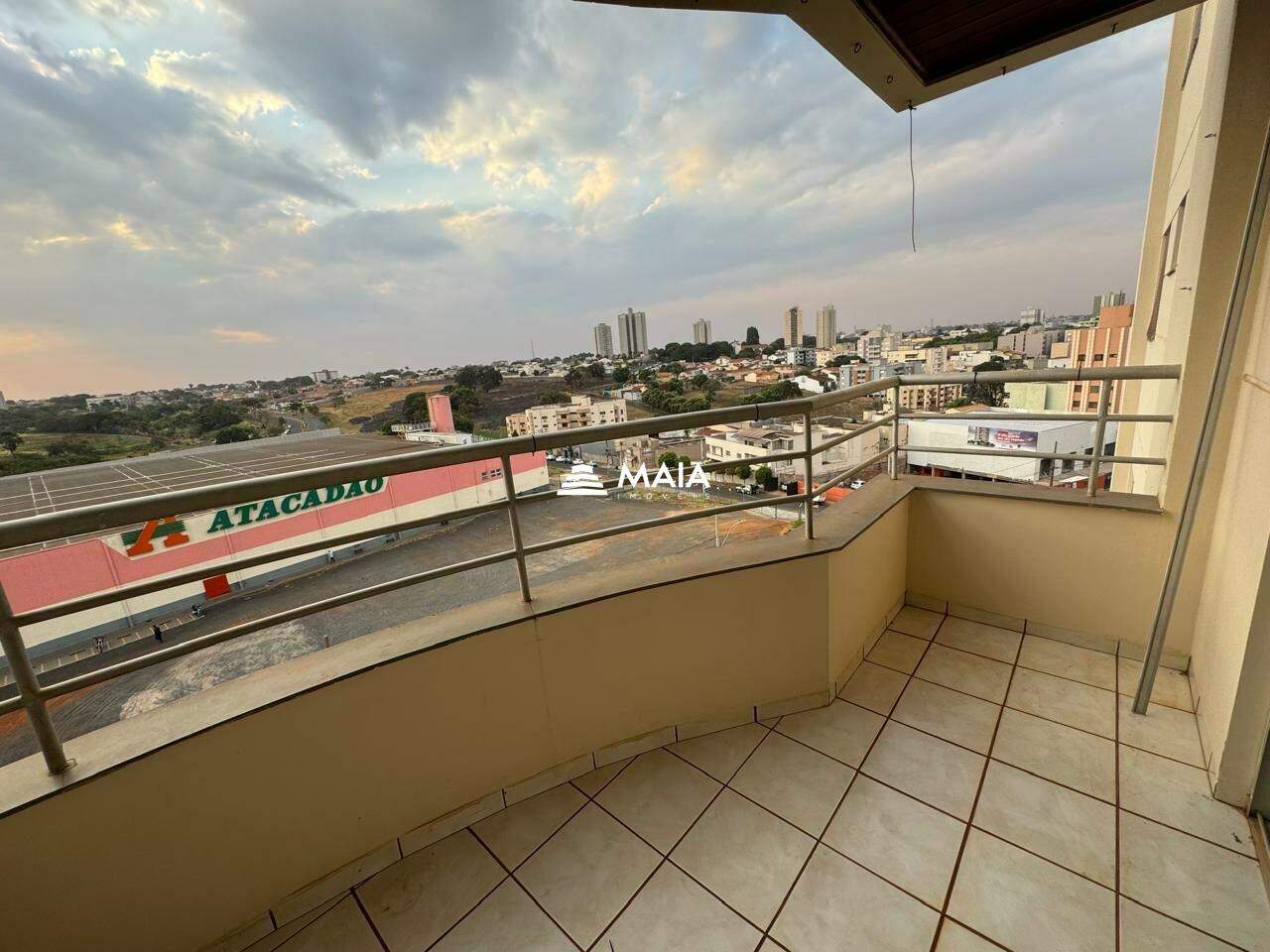 Apartamento à venda no Santa Maria: 