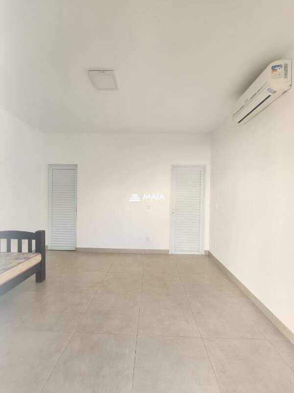 Casa de Condomínio à venda no Morada da Fronteira: 