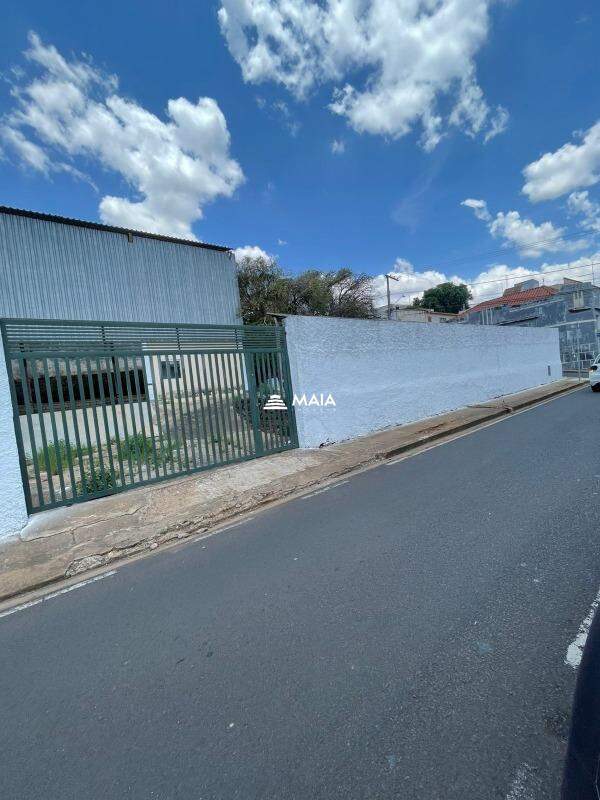 Galpão à venda no Nossa Senhora da Abadia: 