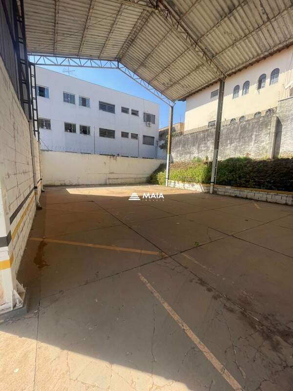 Galpão à venda no Nossa Senhora da Abadia: 