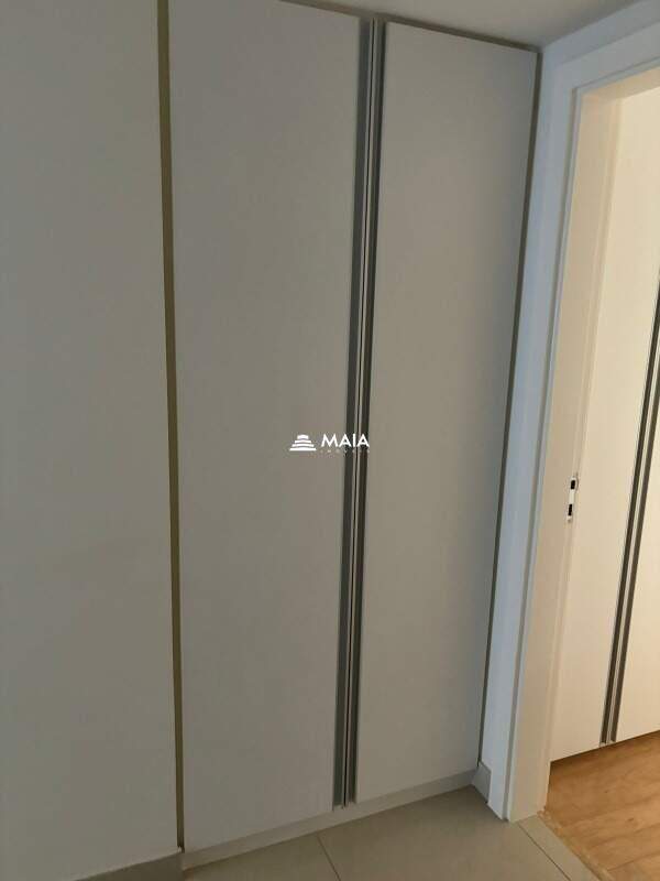 Apartamento à venda no Mercês: 