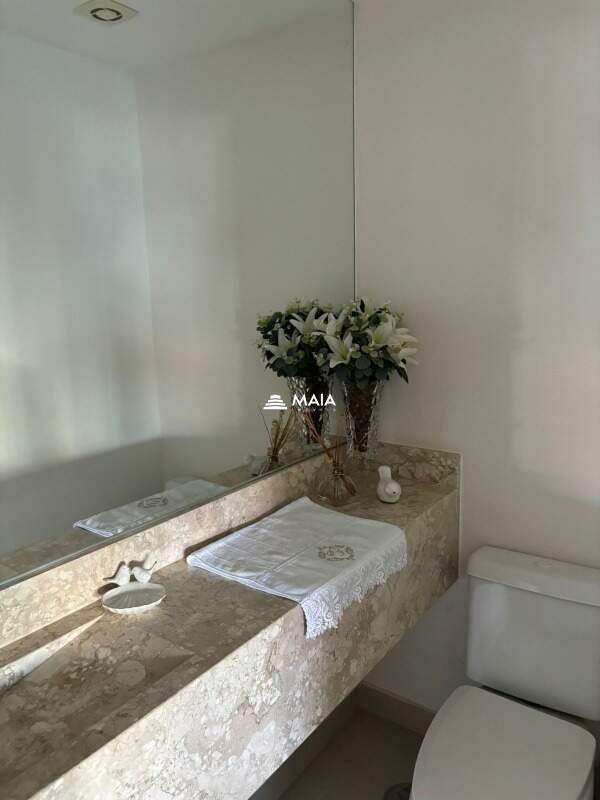 Apartamento à venda no Mercês: 