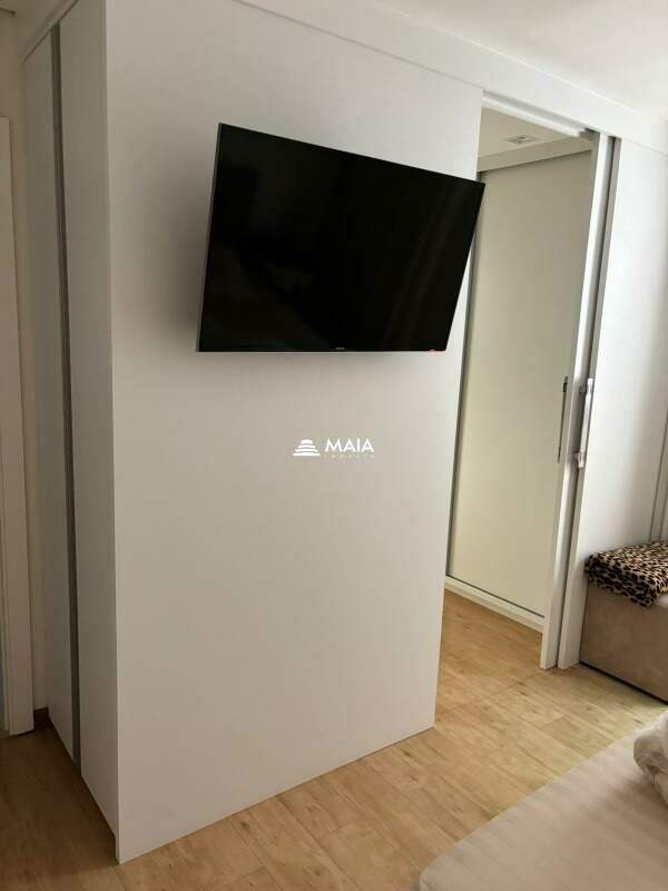 Apartamento à venda no Mercês: 