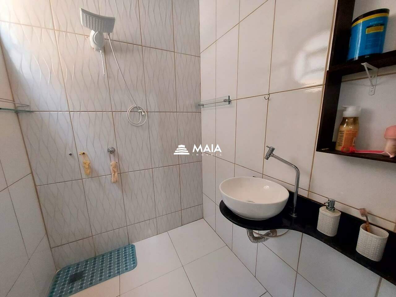 Casa à venda no Conjunto Guanabara: 