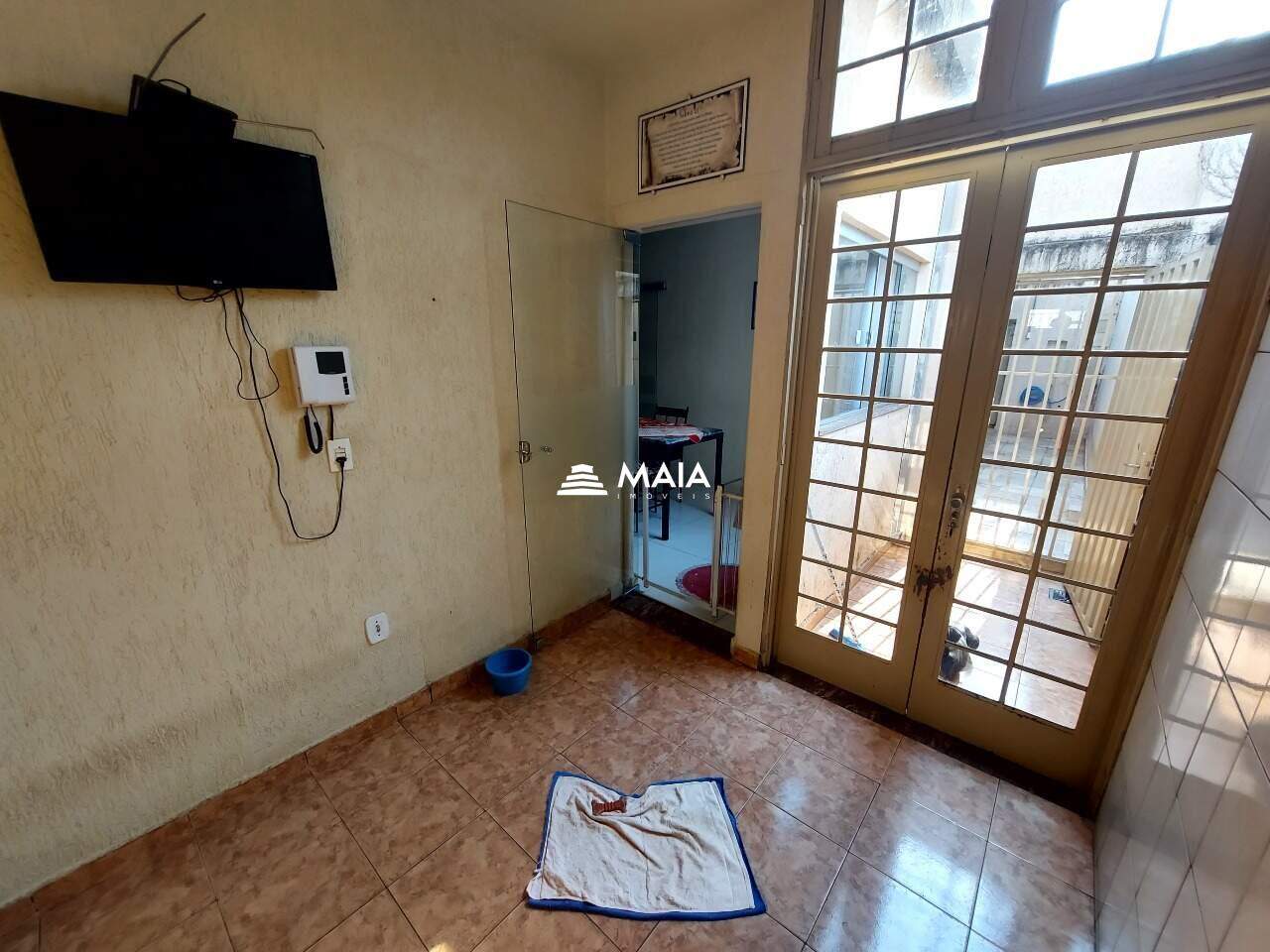 Casa à venda no Conjunto Guanabara: 