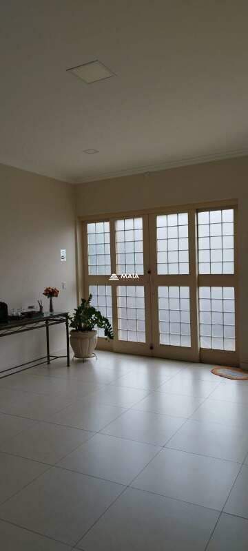 Casa à venda no Mercês: 