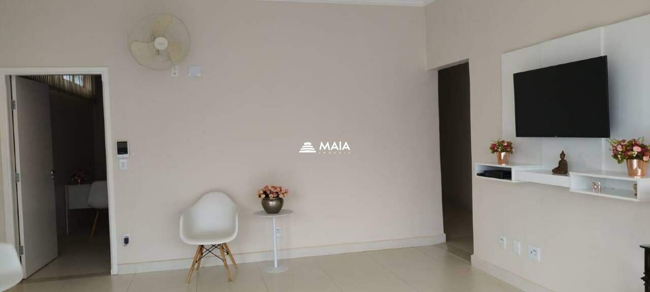 Casa à venda no Mercês: 