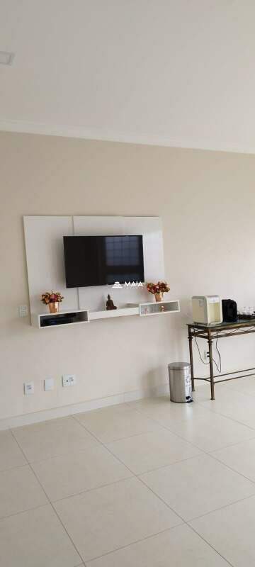 Casa à venda no Mercês: 