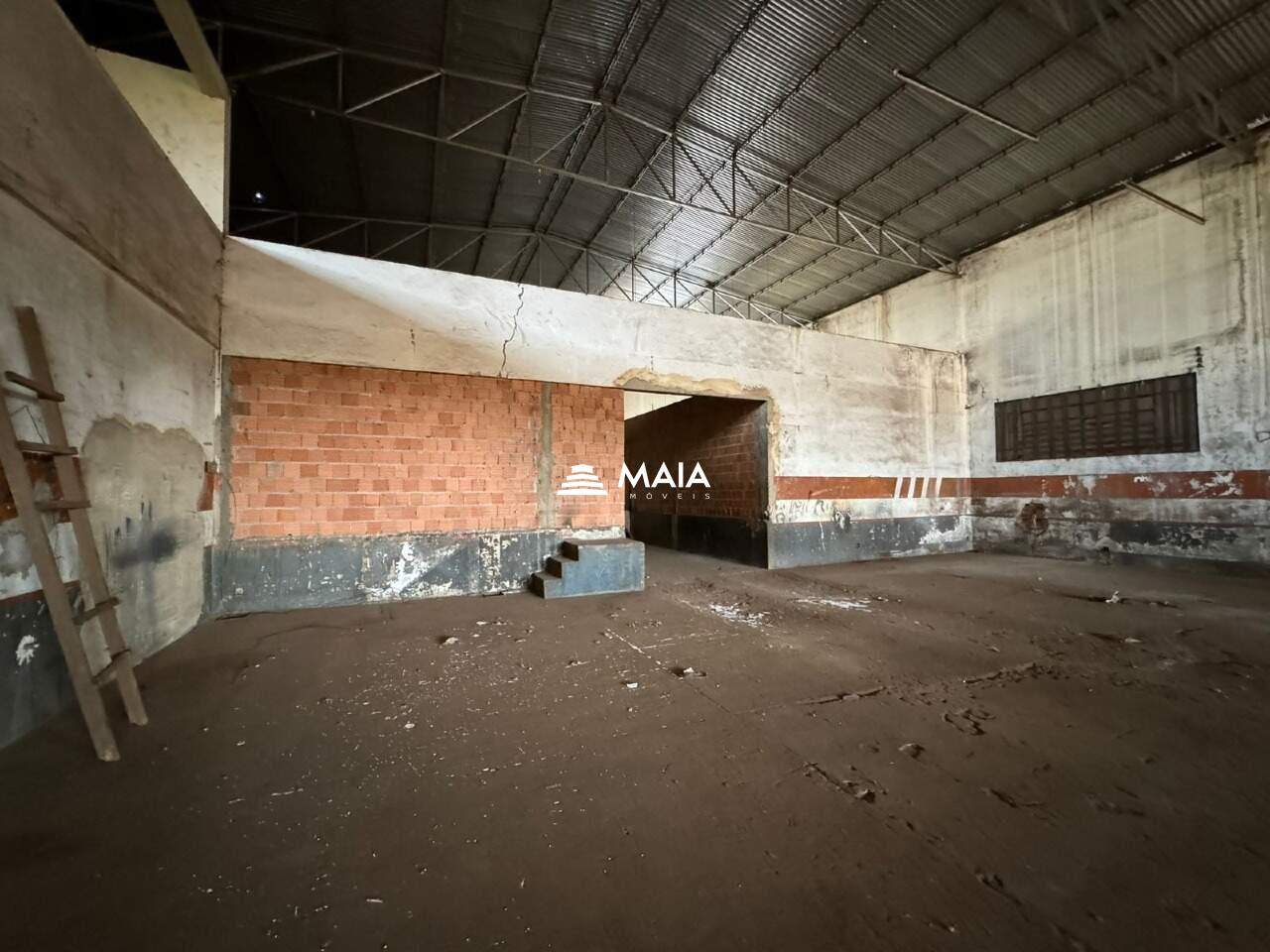 Comercial para aluguel no Mercês: 
