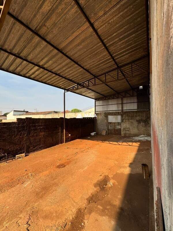 Comercial para aluguel no Santa Marta: 