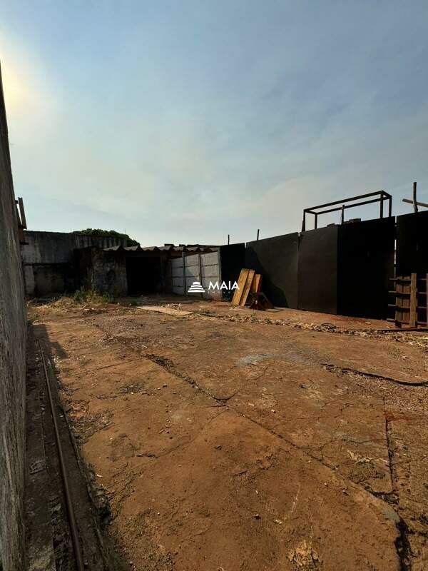 Comercial para aluguel no Santa Marta: 