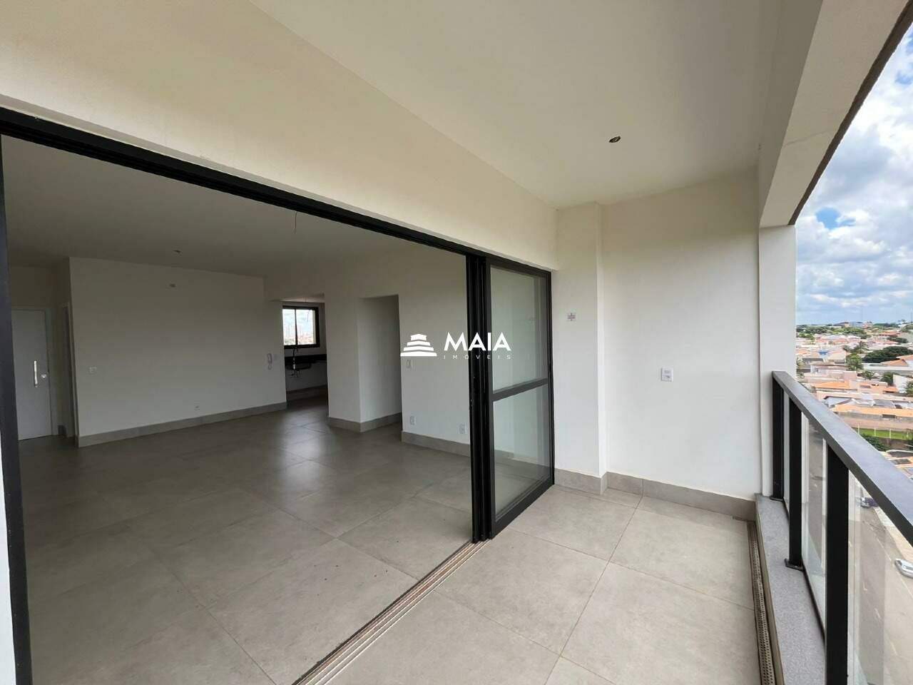 Apartamento à venda no Parque do Mirante: 