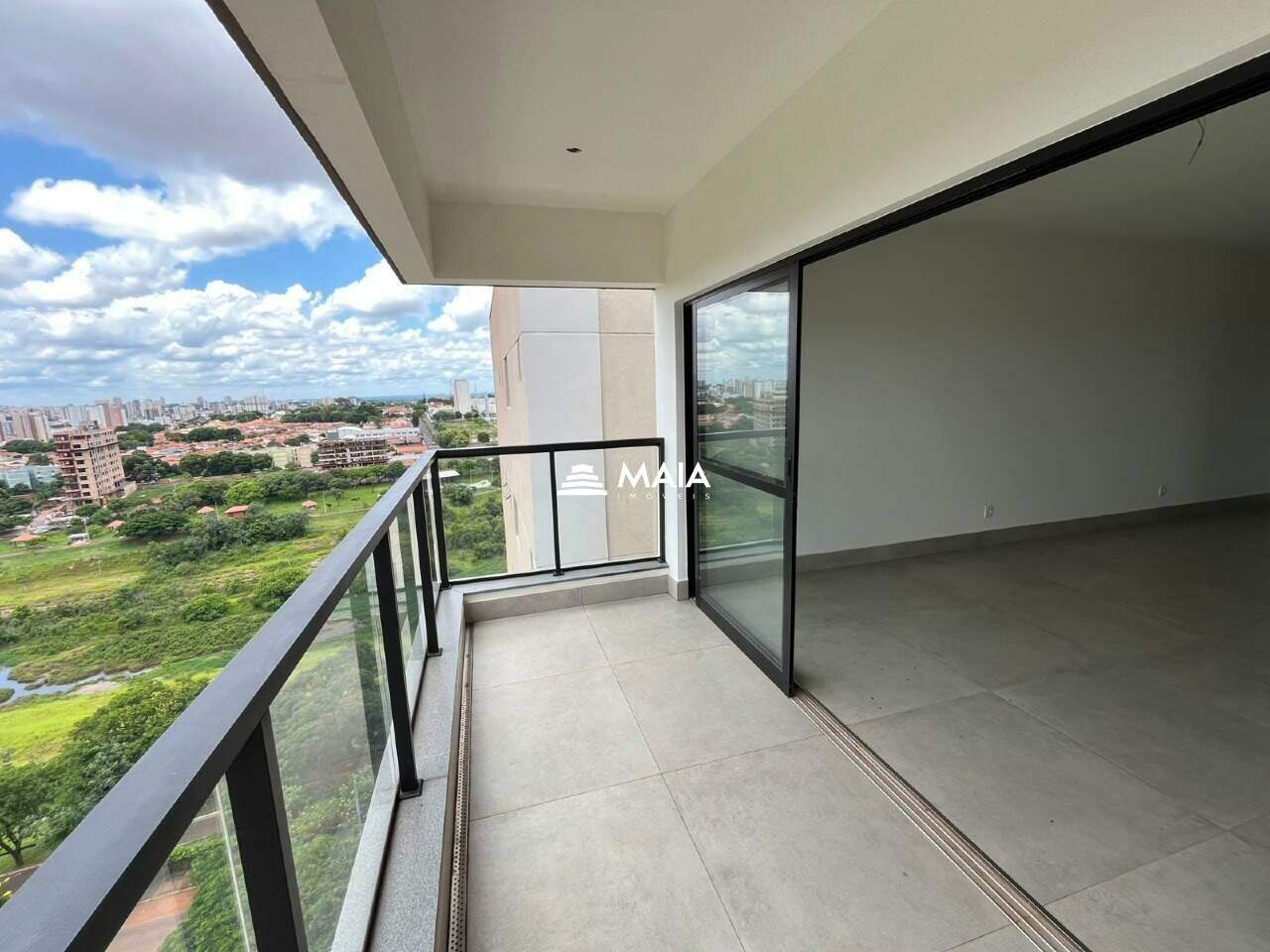 Apartamento à venda no Parque do Mirante: 