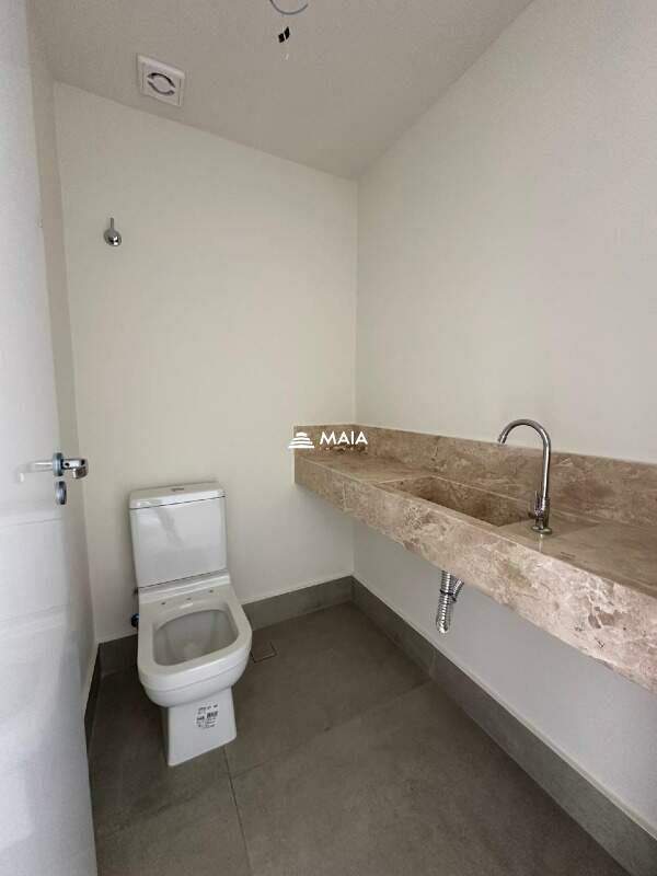 Apartamento à venda no Jardim do Lago: 