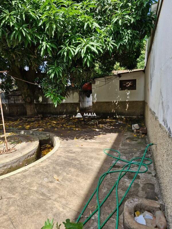 Terreno/Área à venda no Santa Maria: 