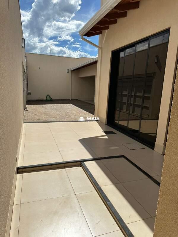 Casa para aluguel no Parque das Laranjeiras: 