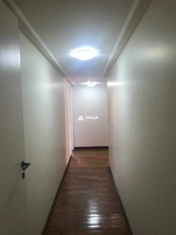 Apartamento à venda no Mercês: 