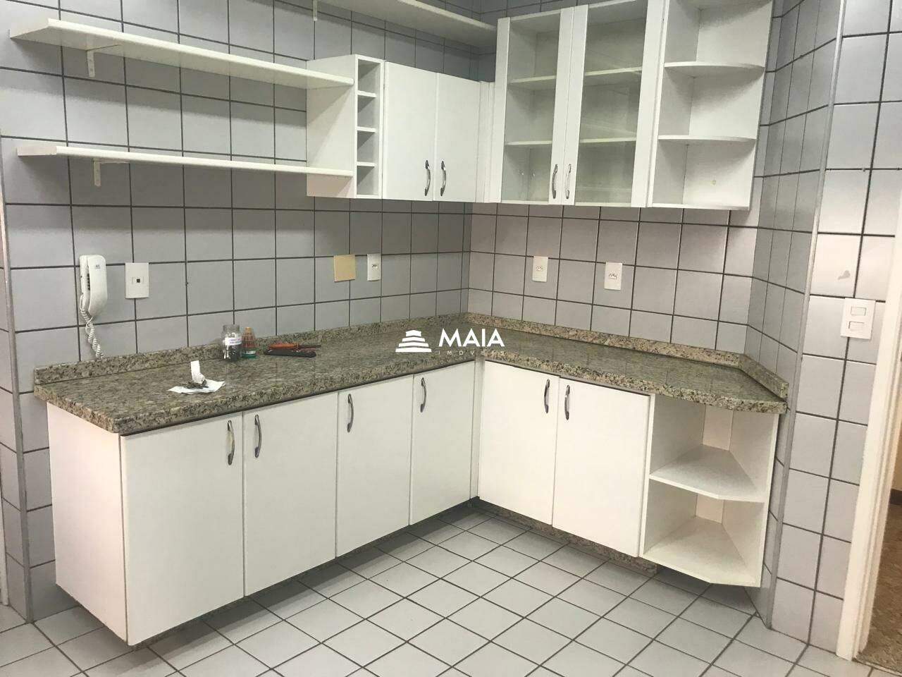 Apartamento à venda no Mercês: 
