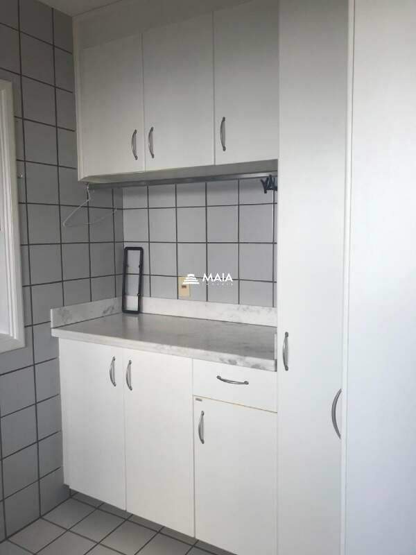 Apartamento à venda no Mercês: 