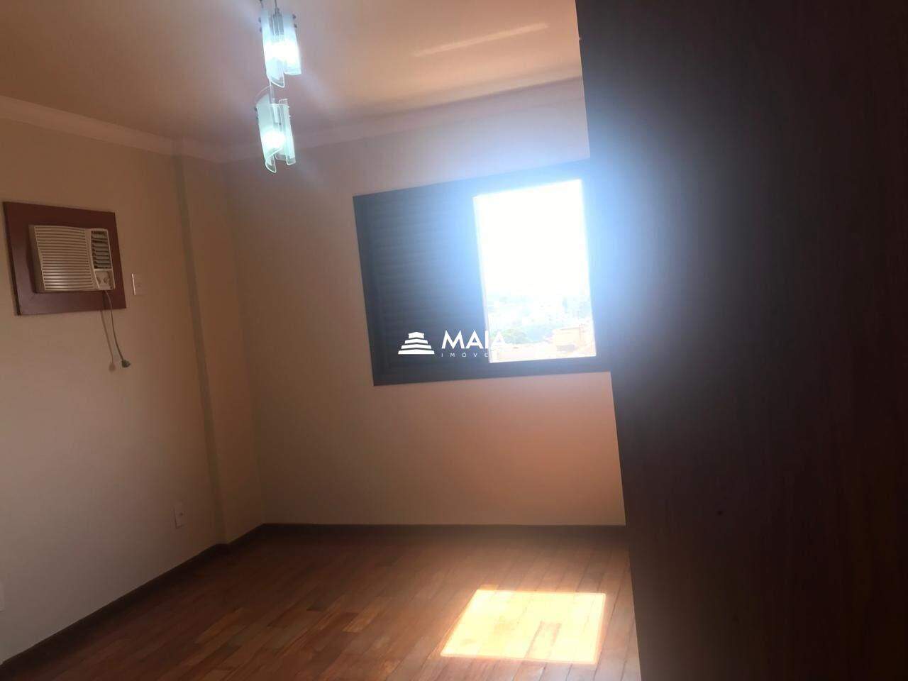 Apartamento à venda no Mercês: 