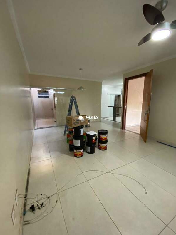 Casa à venda no Jardim Nenê Gomes: 