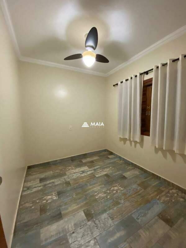 Casa à venda no Jardim Nenê Gomes: 