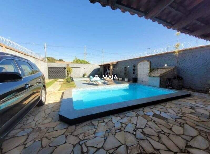 Casa a venda no bairro São José. 