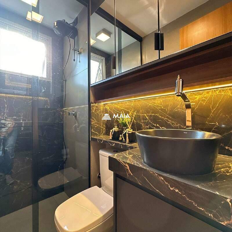 Apartamento à venda no Amoroso Costa: 