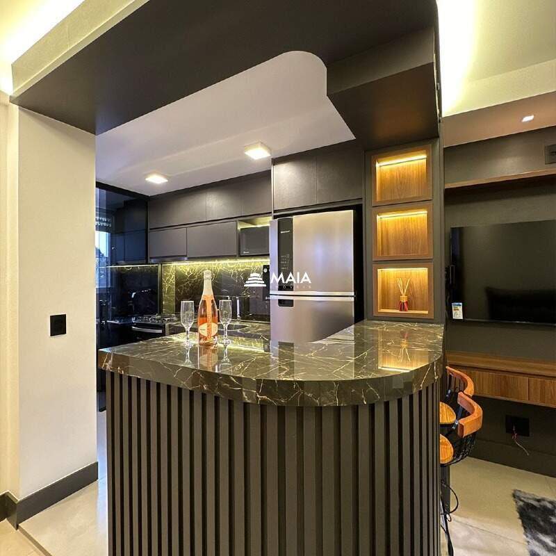 Apartamento à venda no Amoroso Costa: 