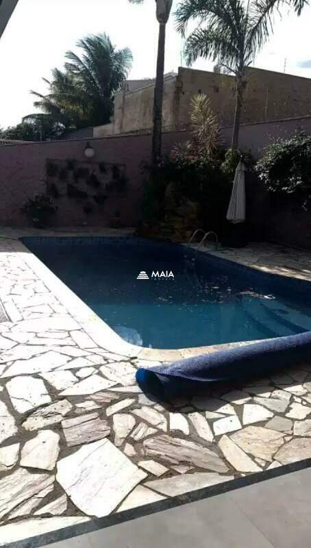 Casa à venda no Parque do Mirante: 