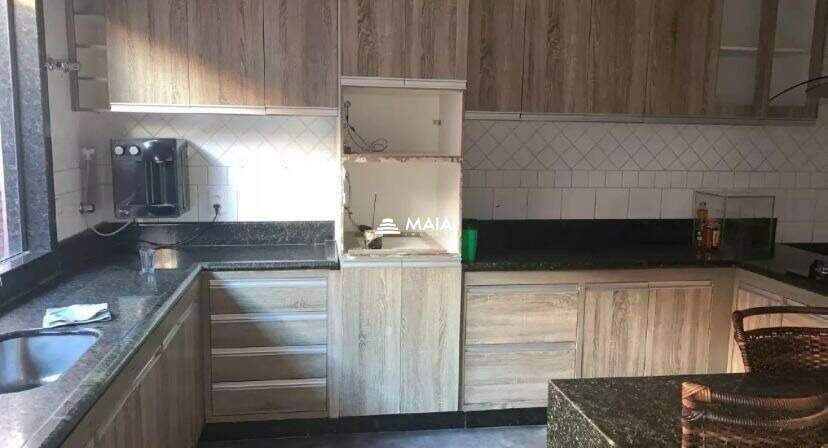 Casa à venda no Parque do Mirante: 